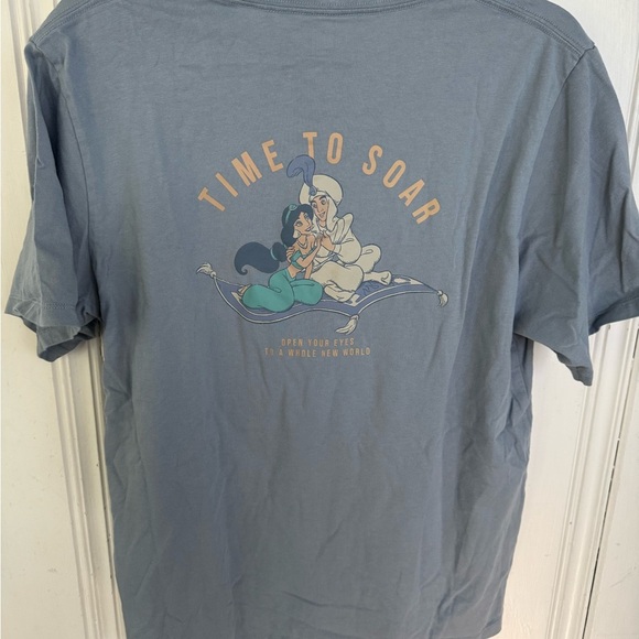 Disney x Uniqlo Aladdin Tee. NWOT - Picture 5 of 6